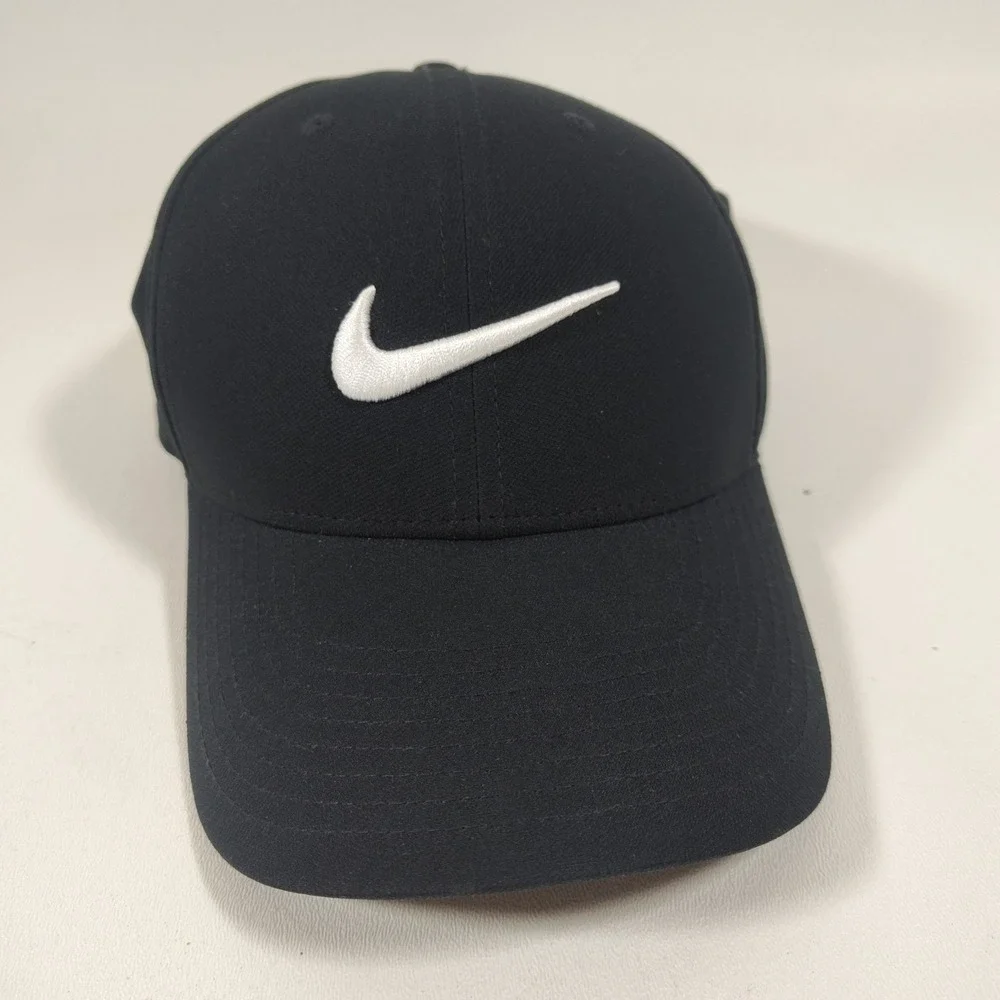 Nike‎ Hat Cap Strap Back Mens L/XL Black Dri-FIT Club Cap Embroidered Swoosh